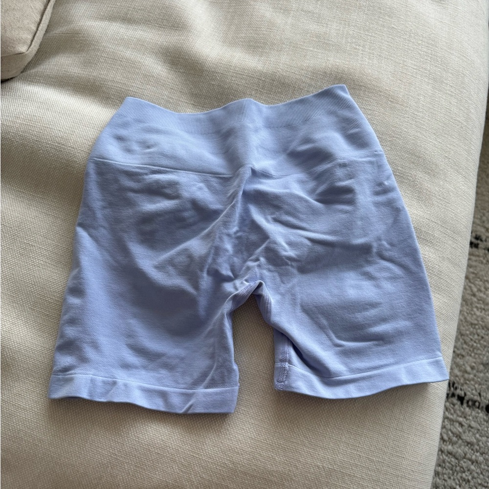Alphalete BNWOT amplify short 4.5”